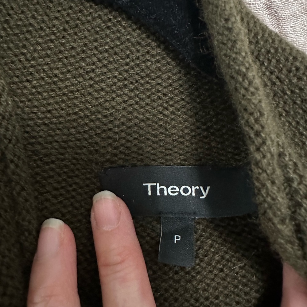 Theory Khaki Knitwear